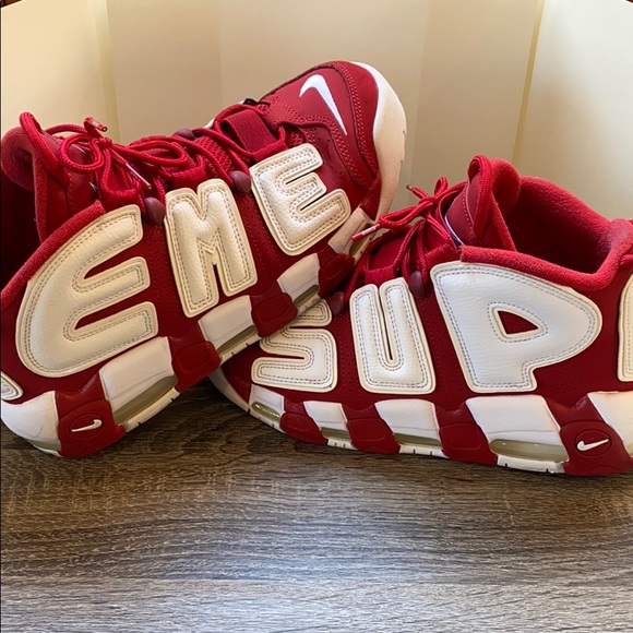 nike more uptempo supreme red
